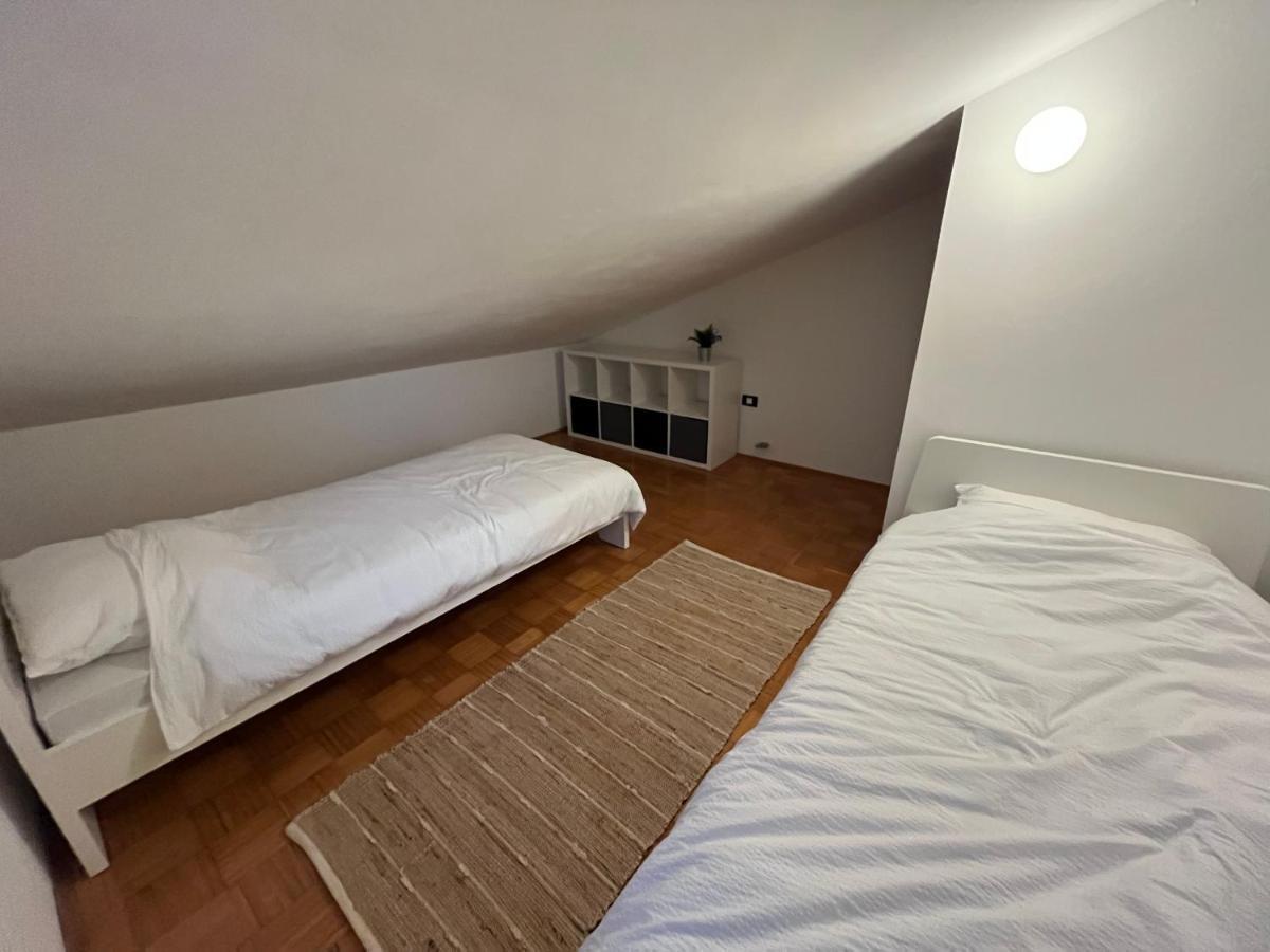 Piko'S Apartments Izola Bagian luar foto